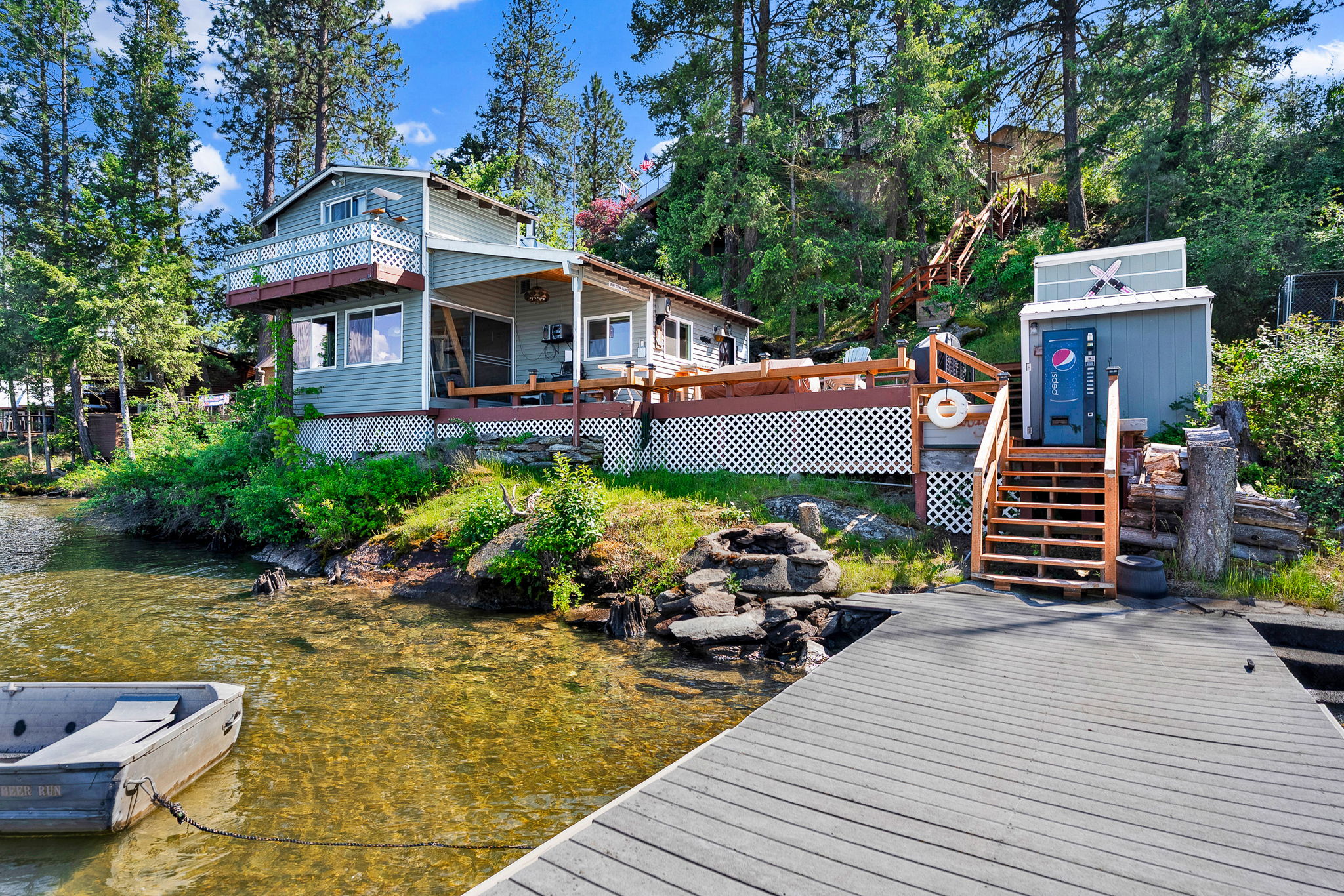 10437 W Shale Ct, Post Falls — Spokane River waterfront
